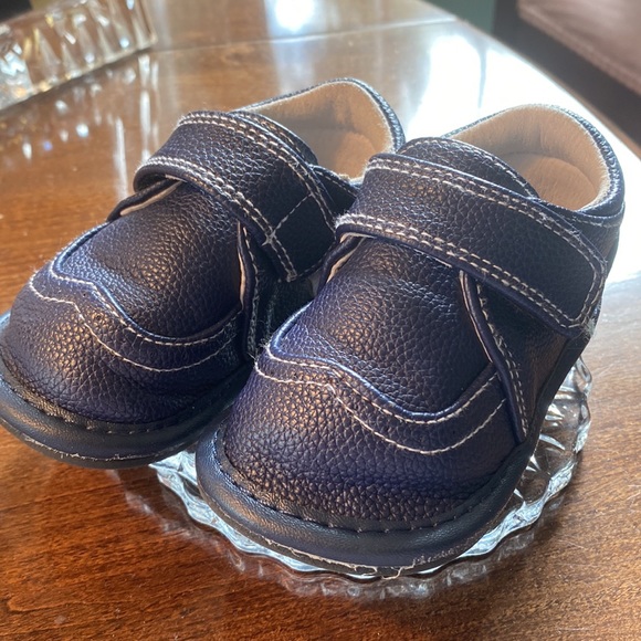 Navy Jack and Lily toddler shoes - Picture 2 of 5
